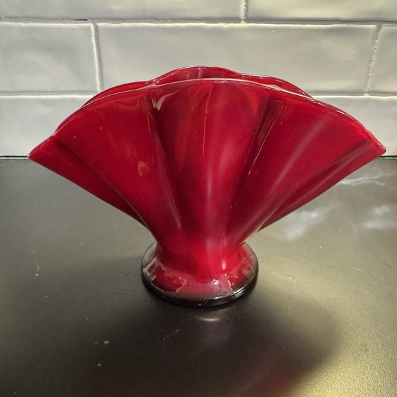 Fenton‎ Vintage Mandarin Red Fan Vase. Unmarked No Damage